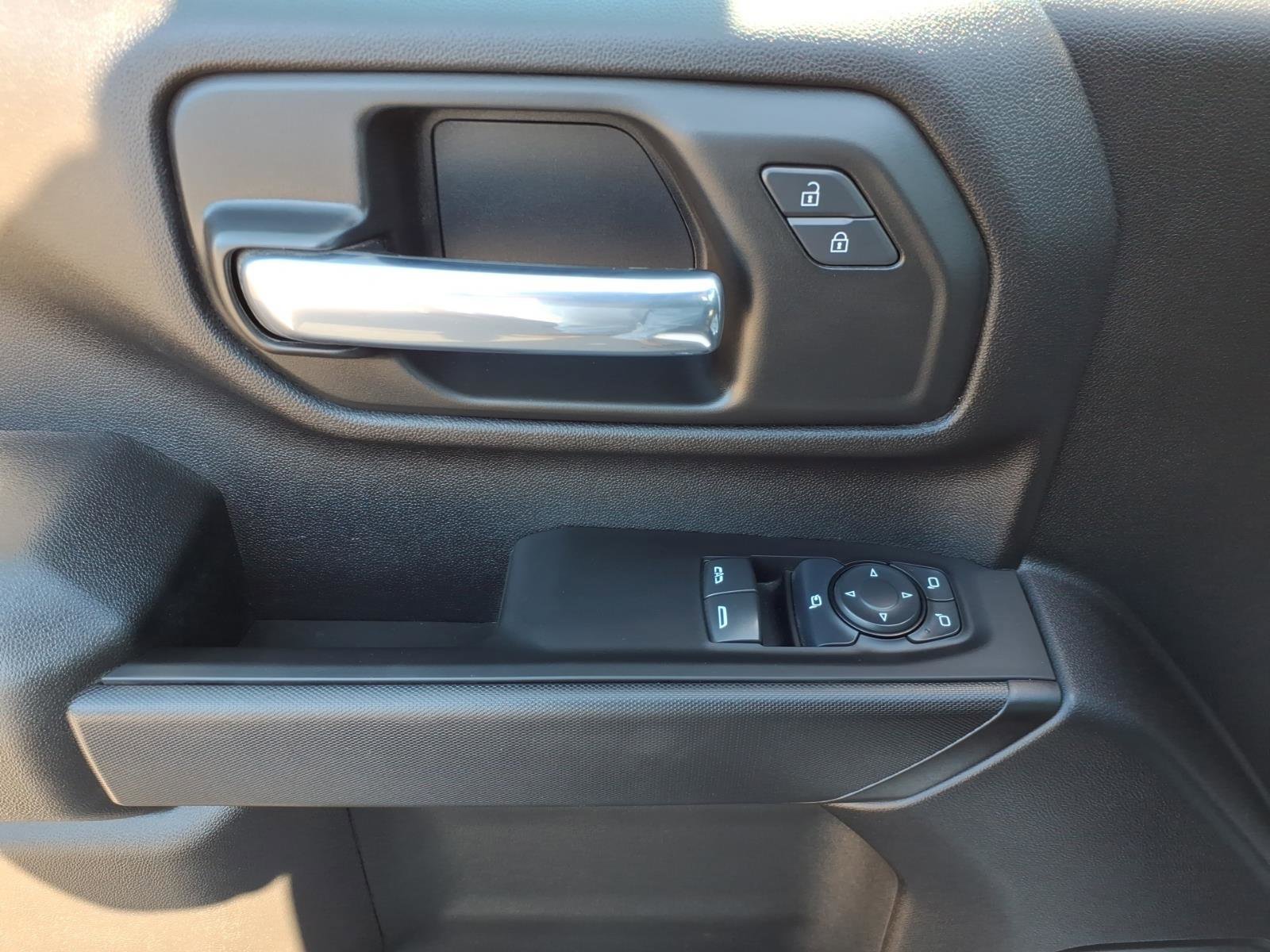 Used 2025 Chevrolet Silverado 2500 W/T w/ WT Convenience Package image 11