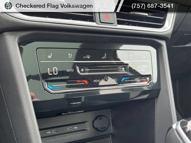 New 2026 Volkswagen Taos SEL AWD/4WD image 32