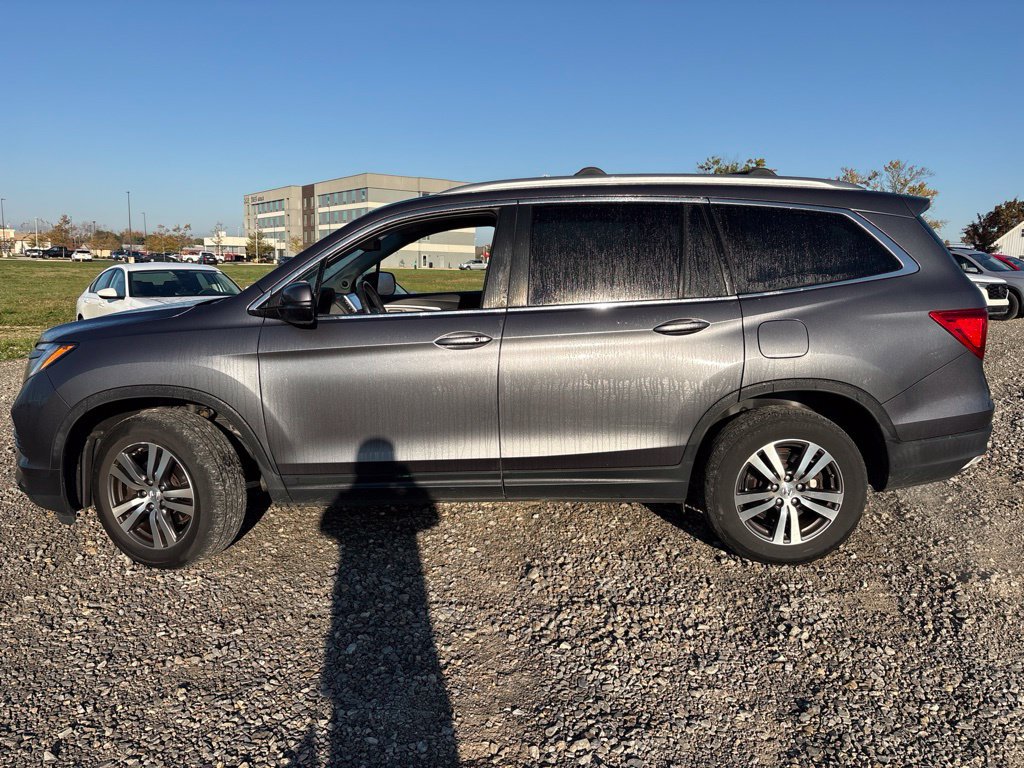 Used 2017 Honda Pilot EX-L image 4