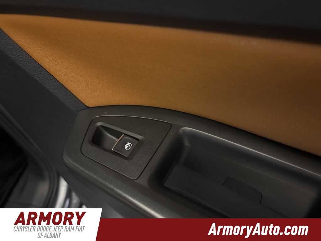 Used 2018 Volkswagen Atlas SEL Premium image 34