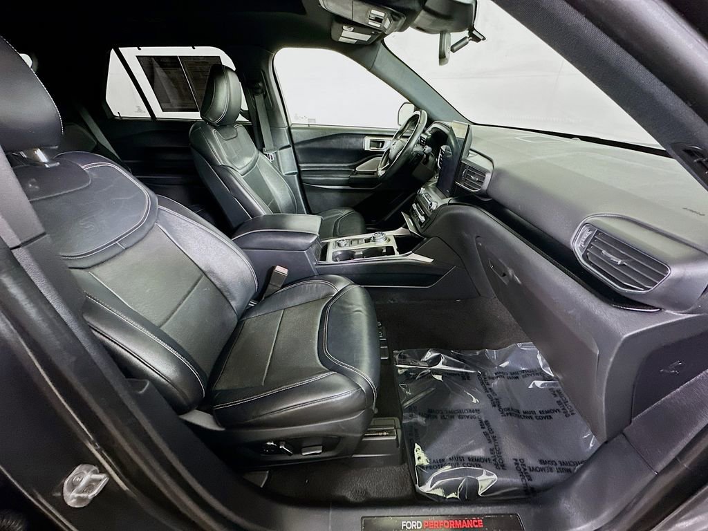 Used 2020 Ford Explorer ST w/ ST Street Pack image 12