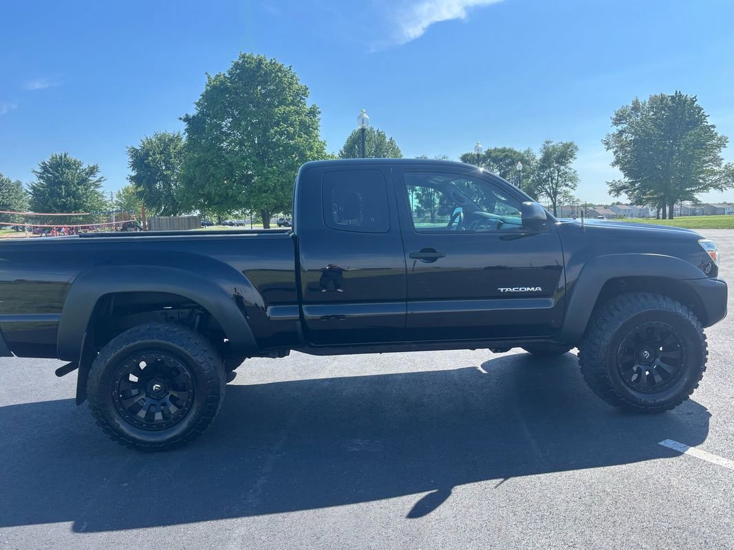 Used 2012 Toyota Tacoma 4x4 Access Cab V6 w/ Convenience Pkg image 5