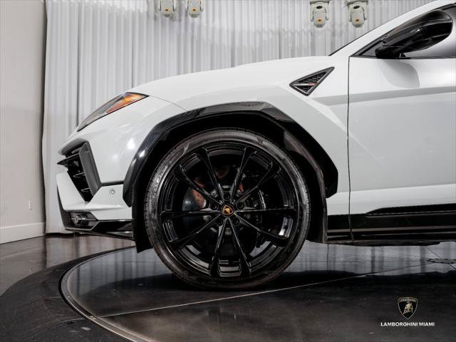 Used 2023 Lamborghini Urus S AWD/4WD image 7