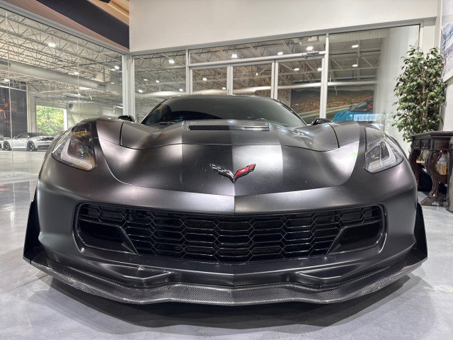 Used 2017 Chevrolet Corvette Grand Sport w/ Carbon Flash Badge Package RWD image 27