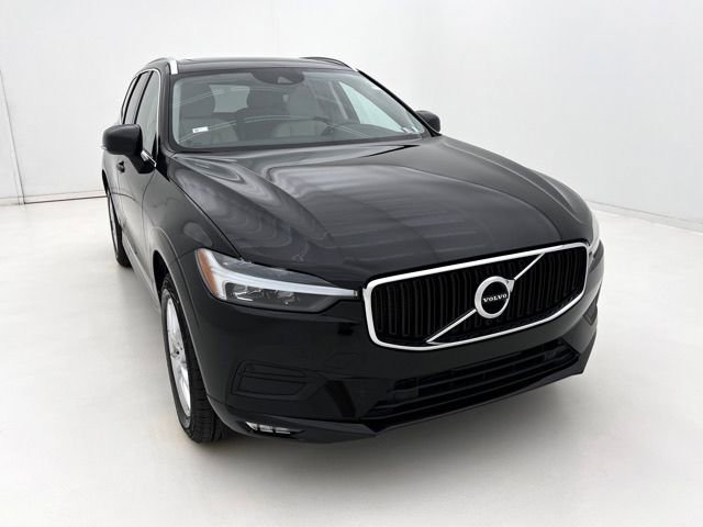 Used 2021 Volvo XC60 T6 Momentum w/ Premium Package AWD/4WD image 3