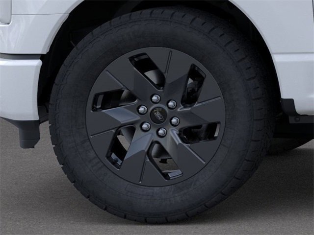 New 2025 Ford F150 Lightning Flash AWD/4WD image 19