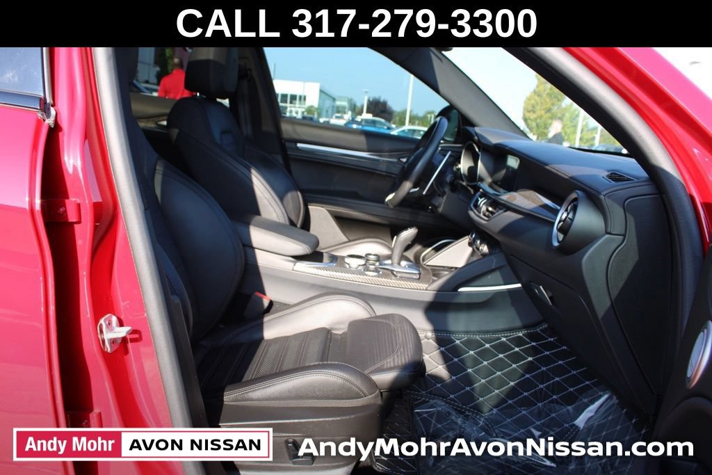 Used 2022 Alfa Romeo Stelvio Quadrifoglio w/ Active Assist Plus Package AWD/4WD image 21