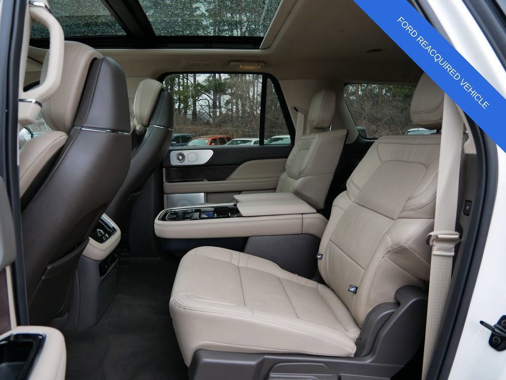Used 2024 Lincoln Navigator L Reserve AWD/4WD image 12