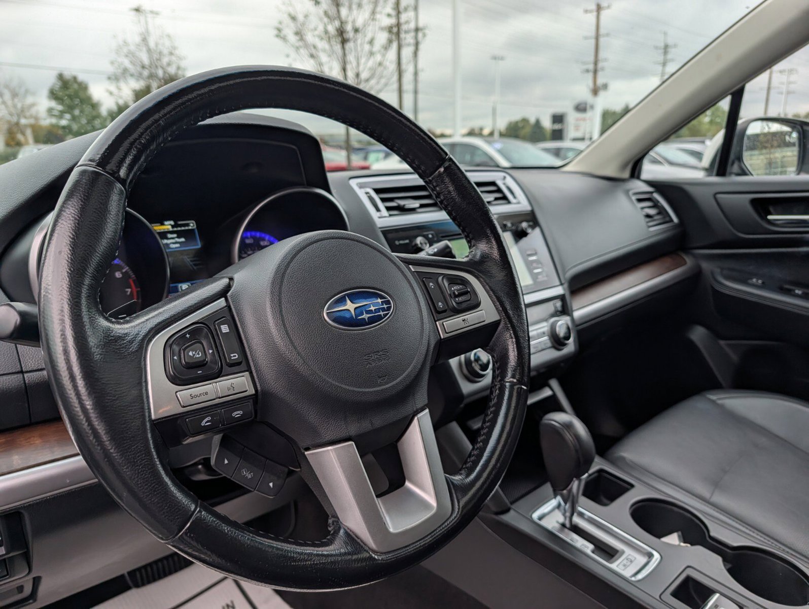 Used 2015 Subaru Outback 3.6R Limited AWD/4WD image 31
