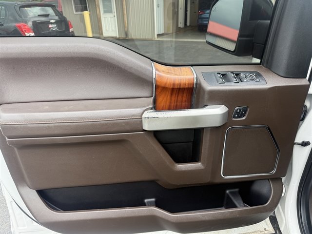 Used 2016 Ford F150 King Ranch w/ Equipment Group 601A Luxury AWD/4WD image 11