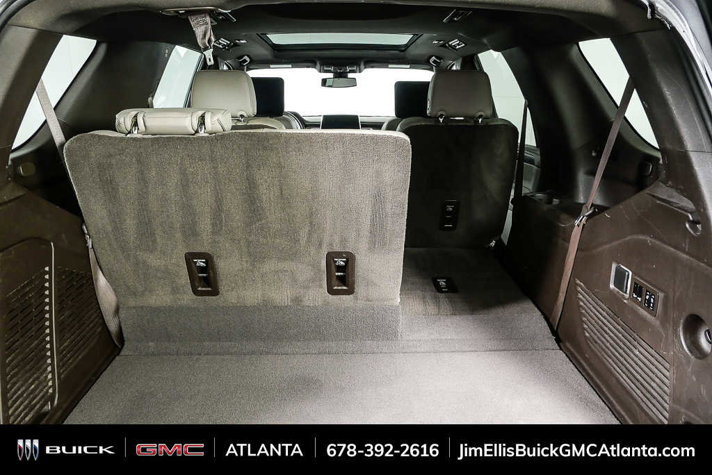 Used 2021 GMC Yukon SLT w/ SLT Premium Package image 35