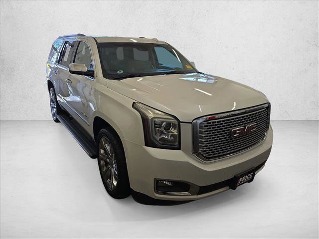 Used 2016 GMC Yukon Denali w/ Open Road Package image 2