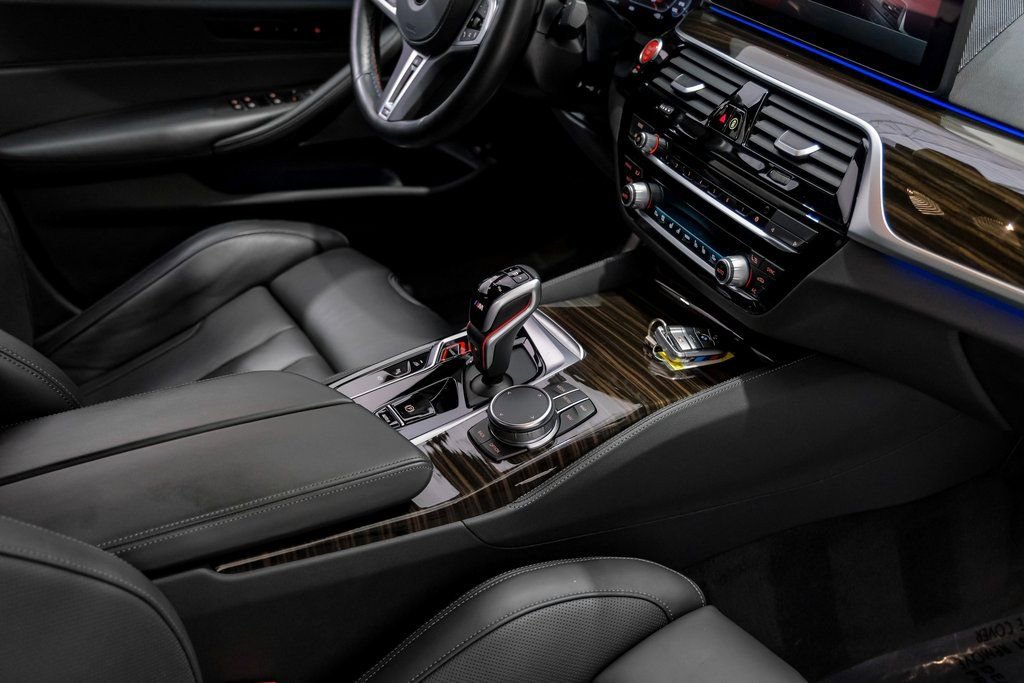 Used 2022 BMW M5 w/ Executive Package image 20