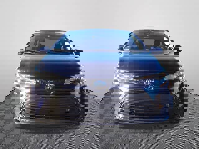 Certified 2025 Toyota Corolla LE image 5