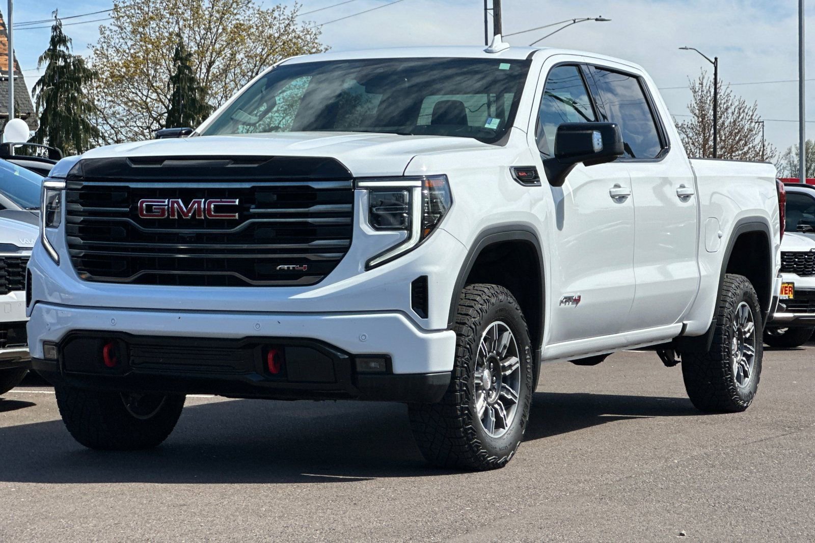 Used 2025 GMC Sierra 1500 AT4 image 8