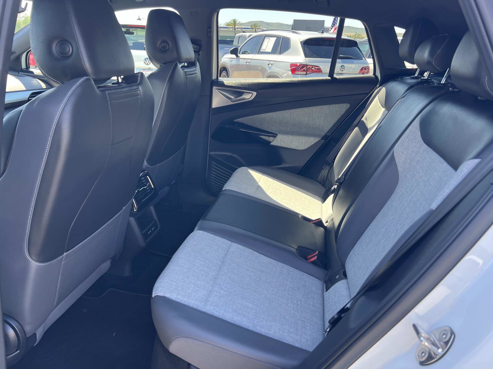 Certified 2023 Volkswagen ID.4 Pro image 22