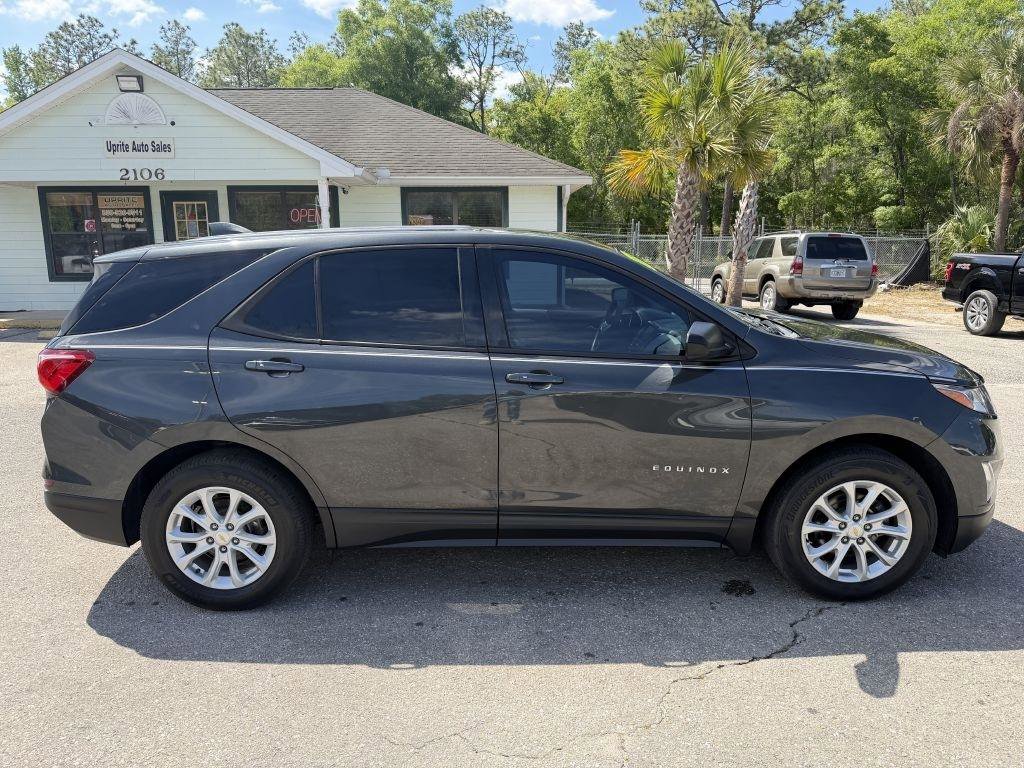 Used 2018 Chevrolet Equinox LS w/ LPO, Cargo Package image 4