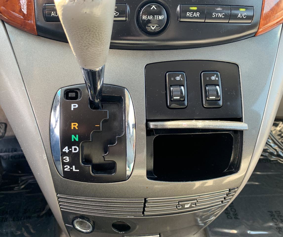 Used 2009 Toyota Sienna XLE FWD image 25