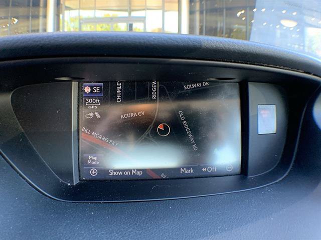 Used 2014 Lexus ES 300h w/ Premium Package w/Bamboo Trim FWD image 18