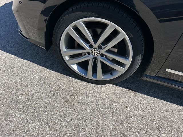Used 2017 Volkswagen Passat 1.8T R-Line image 47