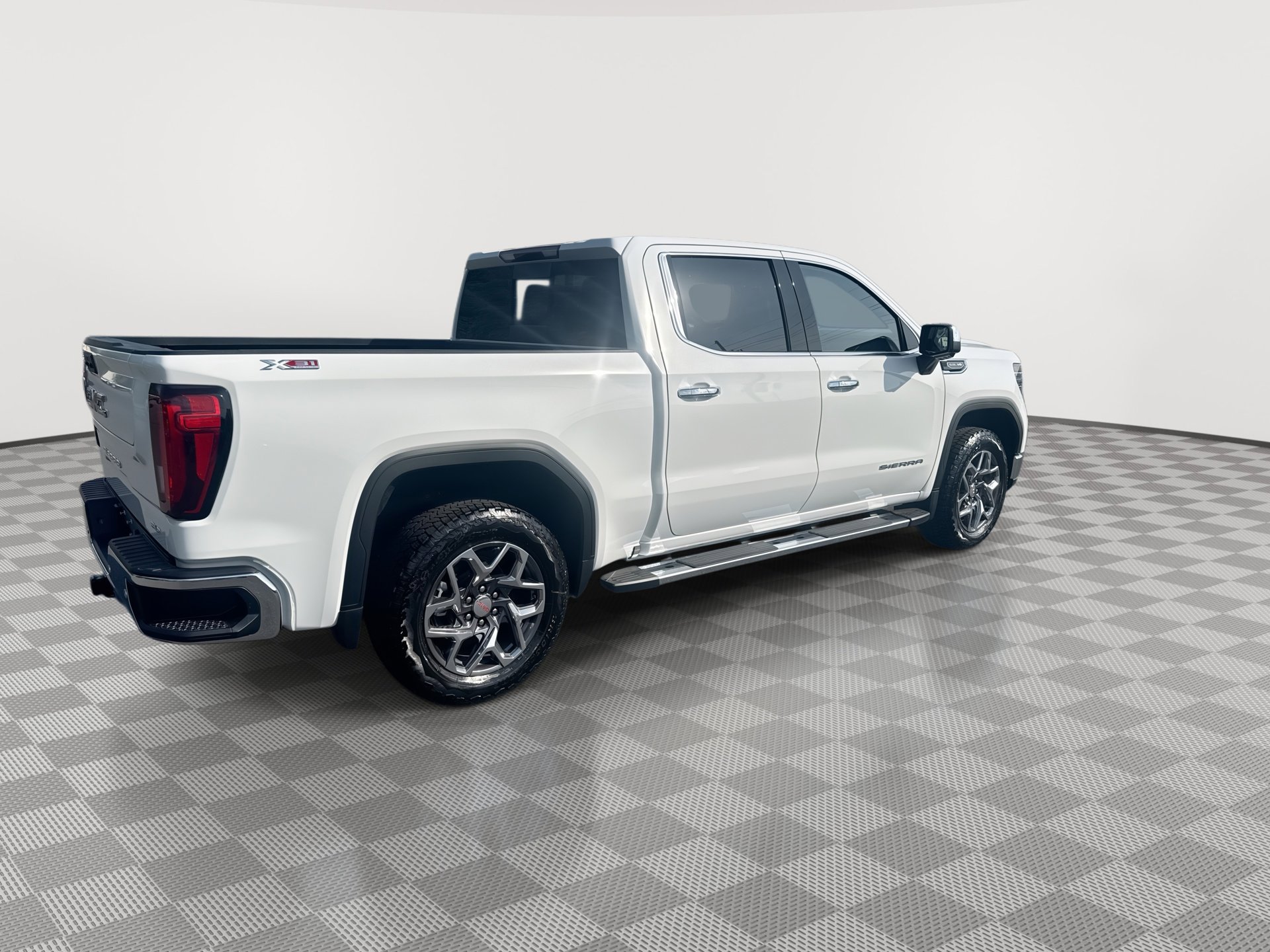 New 2026 GMC Sierra 1500 SLT w/ SLT Premium Plus Package AWD/4WD image 8