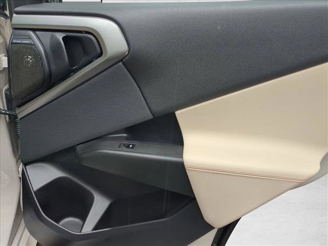 Used 2025 BMW X3 M50 w/ Premium Package image 20