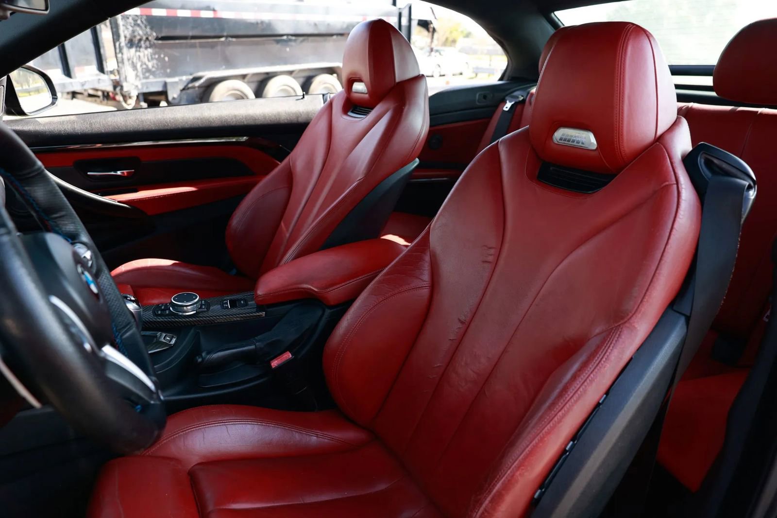 Used 2015 BMW M4 Convertible image 14