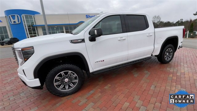 Used 2024 GMC Sierra 1500 AT4 w/ Technology Package image 6