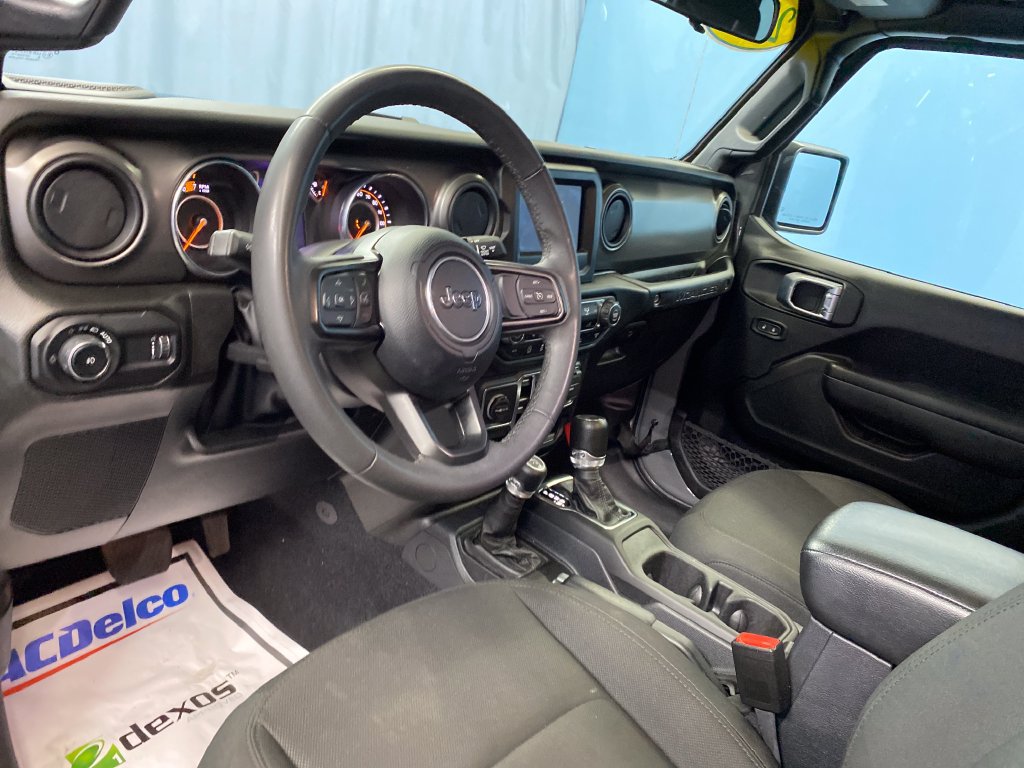 Used 2023 Jeep Wrangler Unlimited Sport AWD/4WD image 12