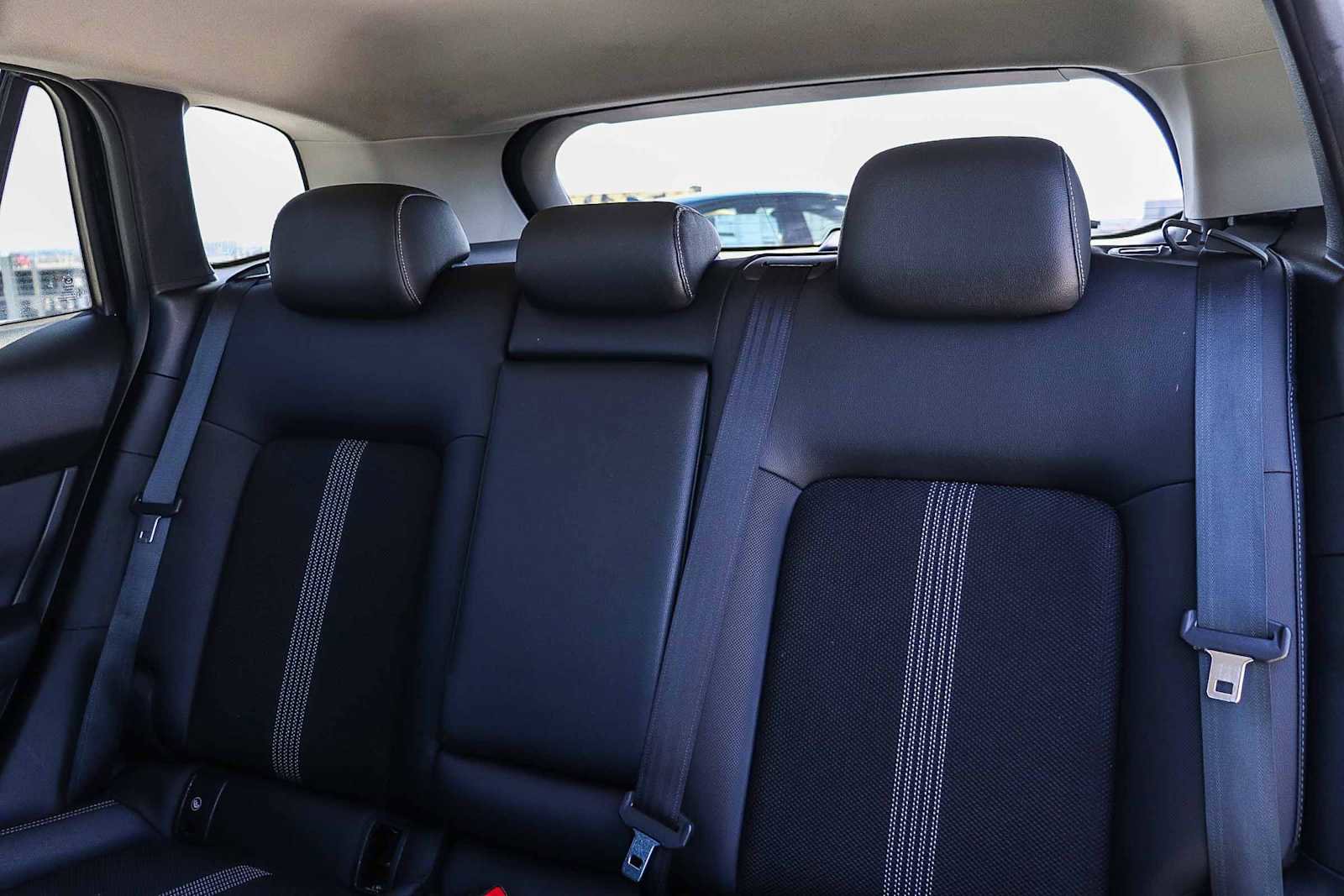 Used 2024 MAZDA CX-50 AWD 2.5 S w/ Preferred Package image 18