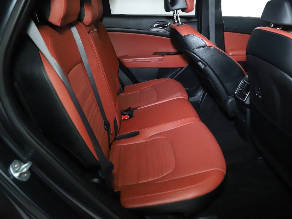 Used 2023 Kia Sportage SX image 36