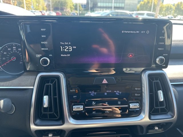 Used 2023 Kia Sorento S w/ Panoramic Sunroof Package image 21