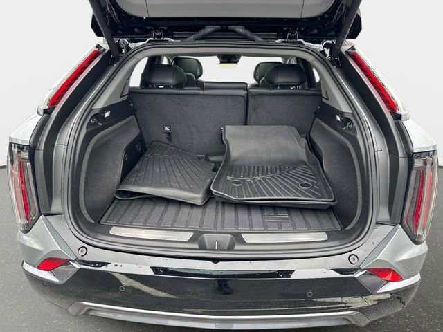 Certified 2025 Cadillac Optiq Sport 2 image 5