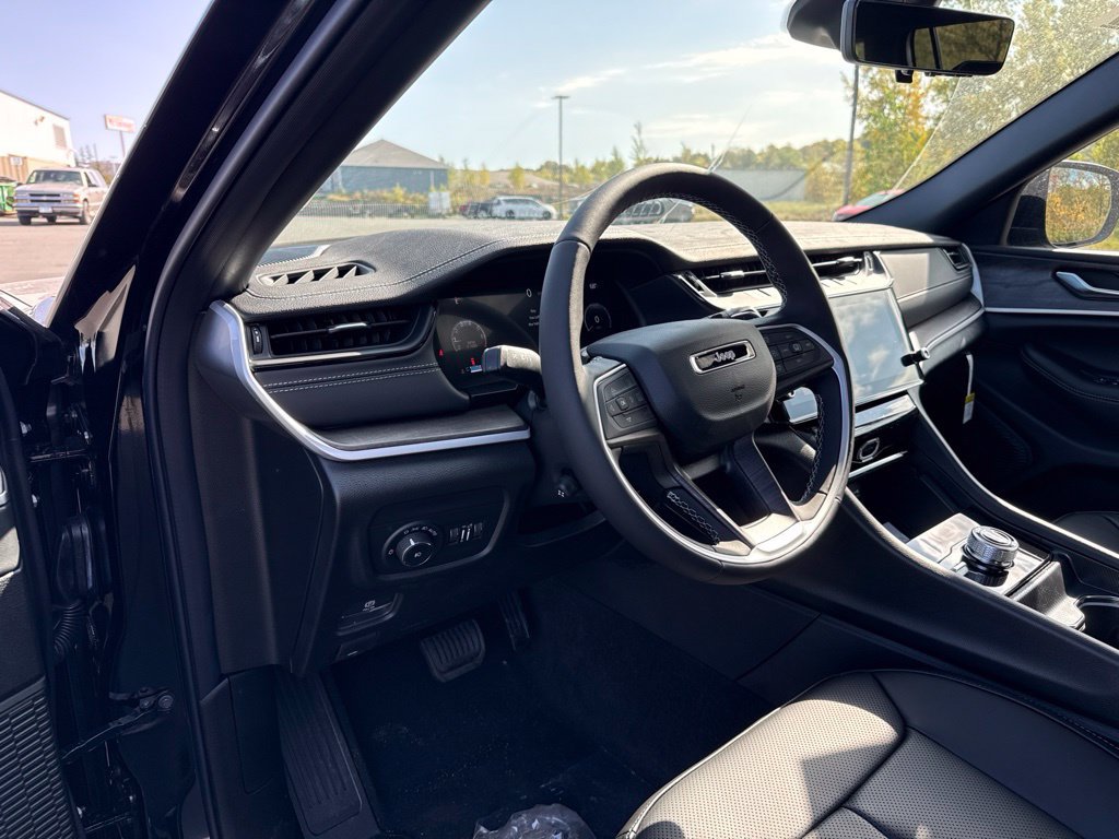 New 2027 Jeep Grand Cherokee L Limited AWD/4WD image 28