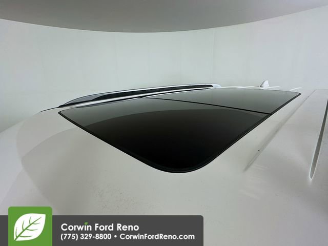 Used 2016 Ford Explorer Platinum image 23