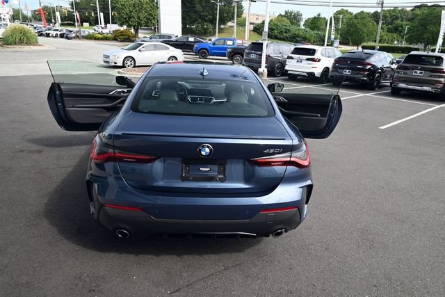 Used 2022 BMW 430i Coupe w/ M Sport Package RWD image 38