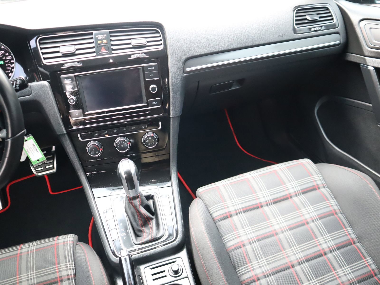 Used 2018 Volkswagen GTI S image 31