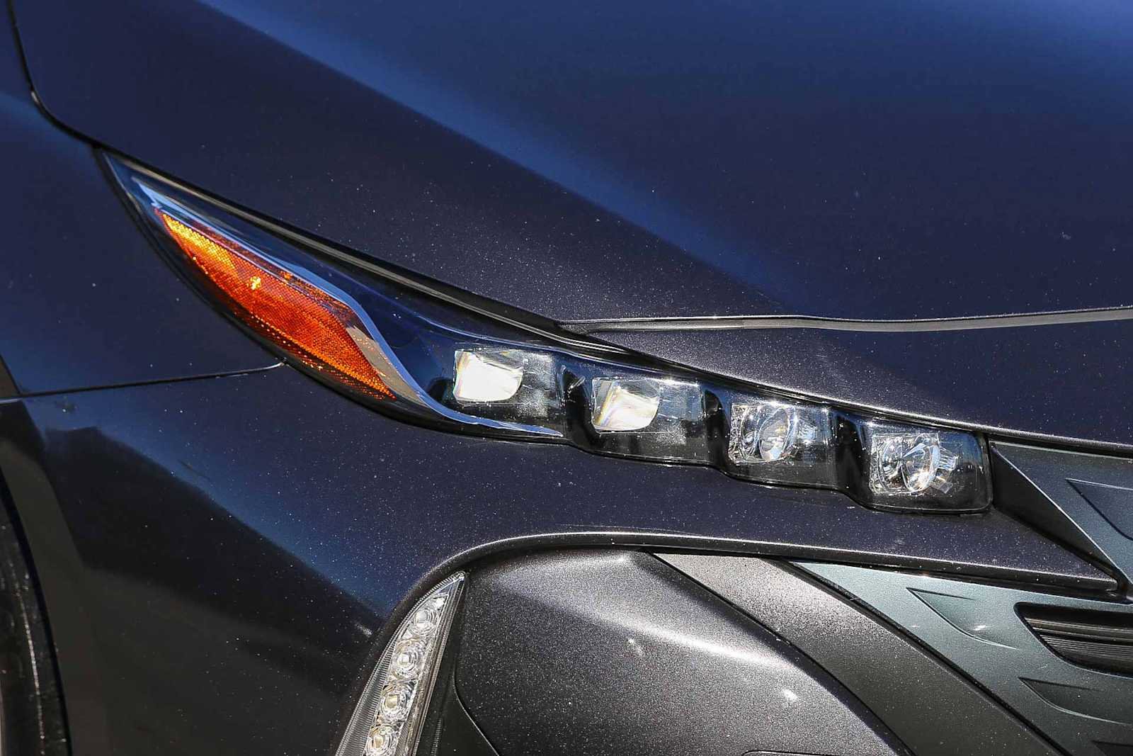 Used 2017 Toyota Prius Prime Premium w/ Carpet Mat Package image 4