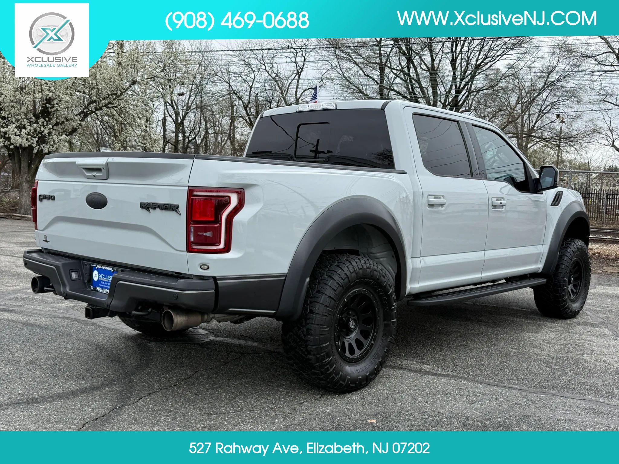 Used 2017 Ford F150 Raptor w/ Equipment Group 802A Luxury image 4