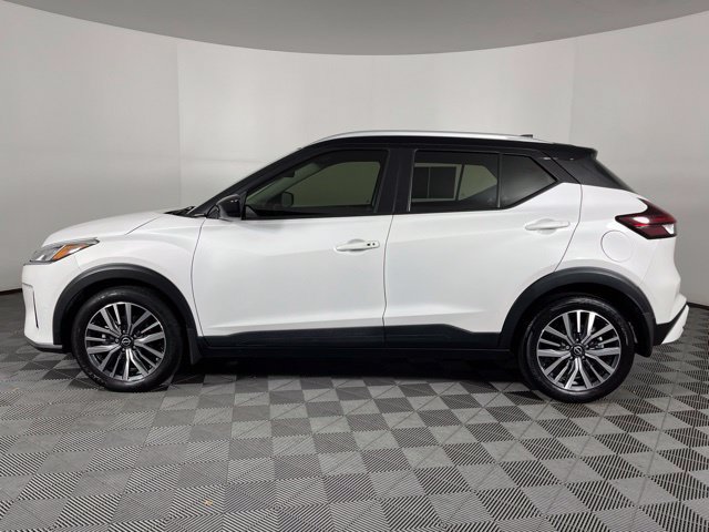 Used 2023 Nissan Kicks SV FWD image 7