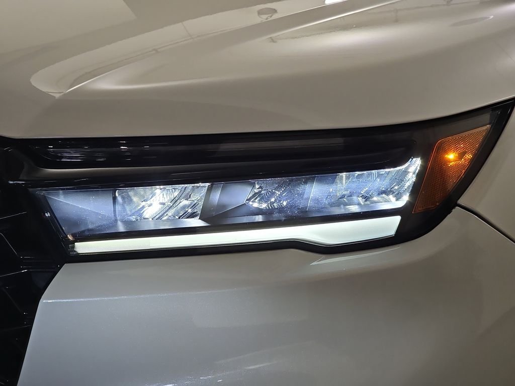Used 2023 Honda Pilot TrailSport image 33