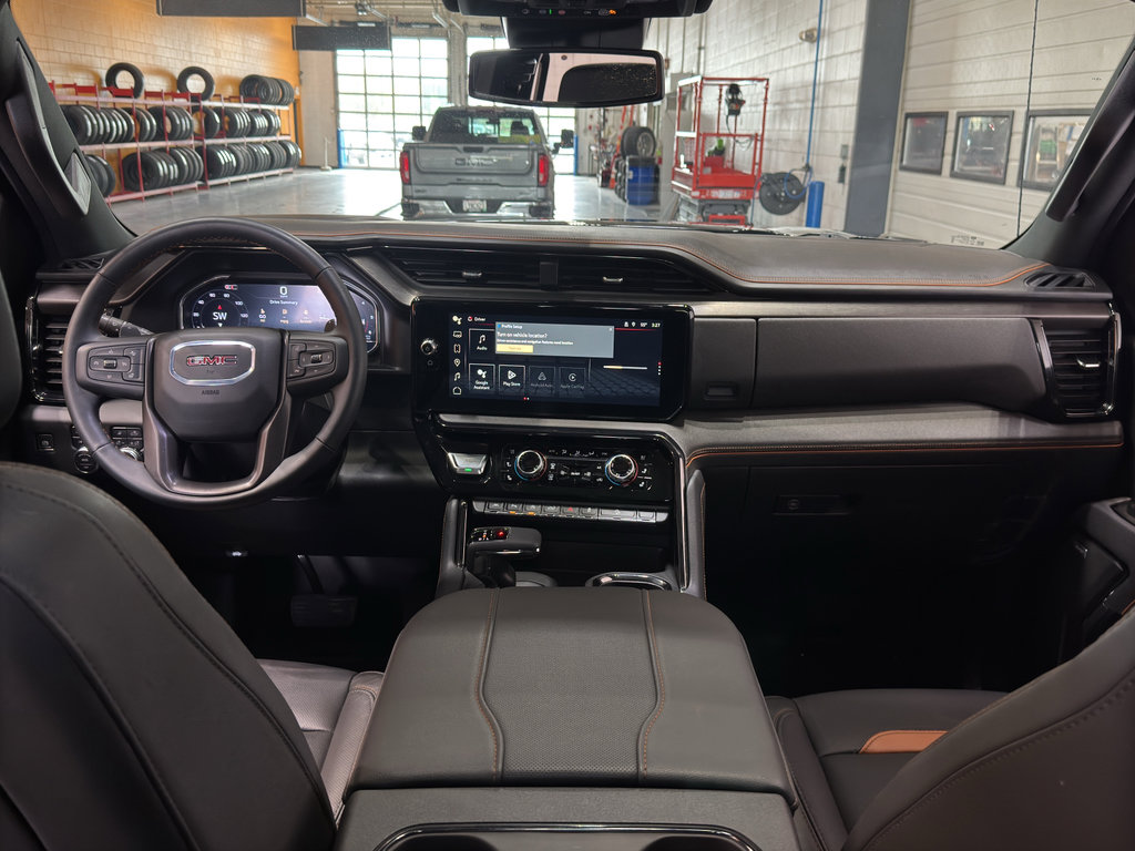 Used 2025 GMC Sierra 1500 AT4 w/ AT4 Premium Package AWD/4WD image 18