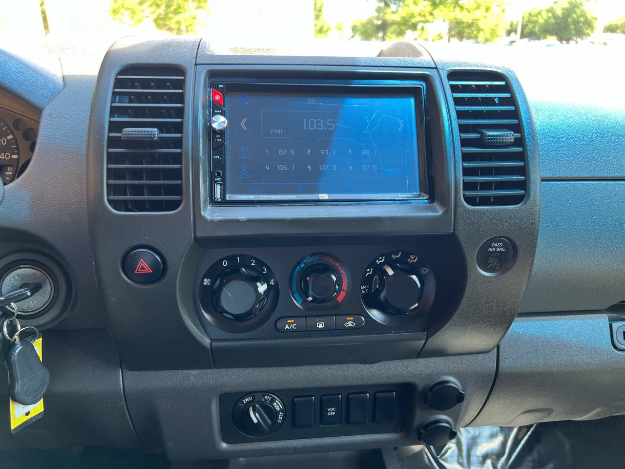 Used 2006 Nissan Xterra S AWD/4WD image 36
