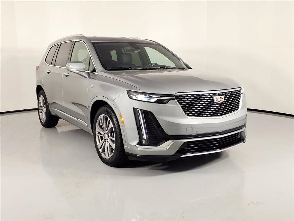 Certified 2025 Cadillac XT6 Premium Luxury image 1