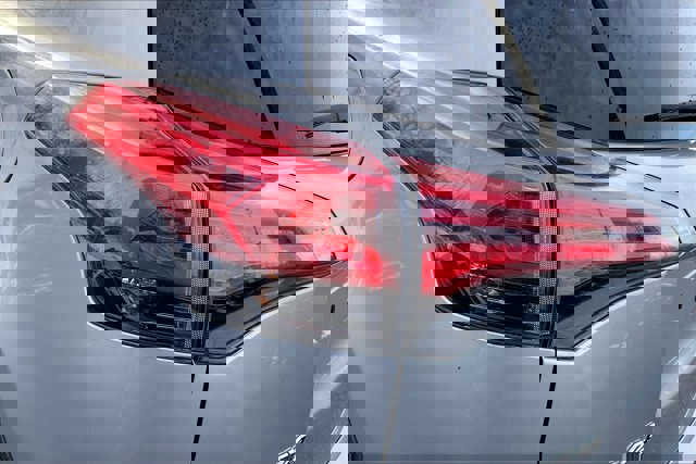 Used 2017 Toyota RAV4 LE image 27