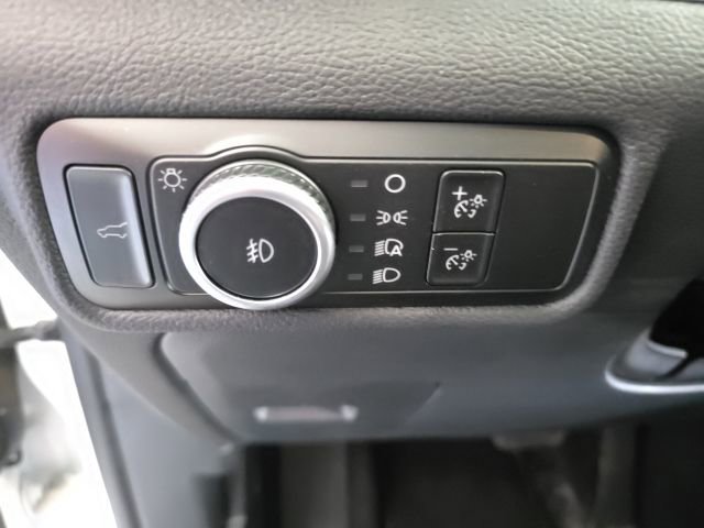 Used 2024 Ford Explorer XLT w/ Equipment Group 202A AWD/4WD image 19