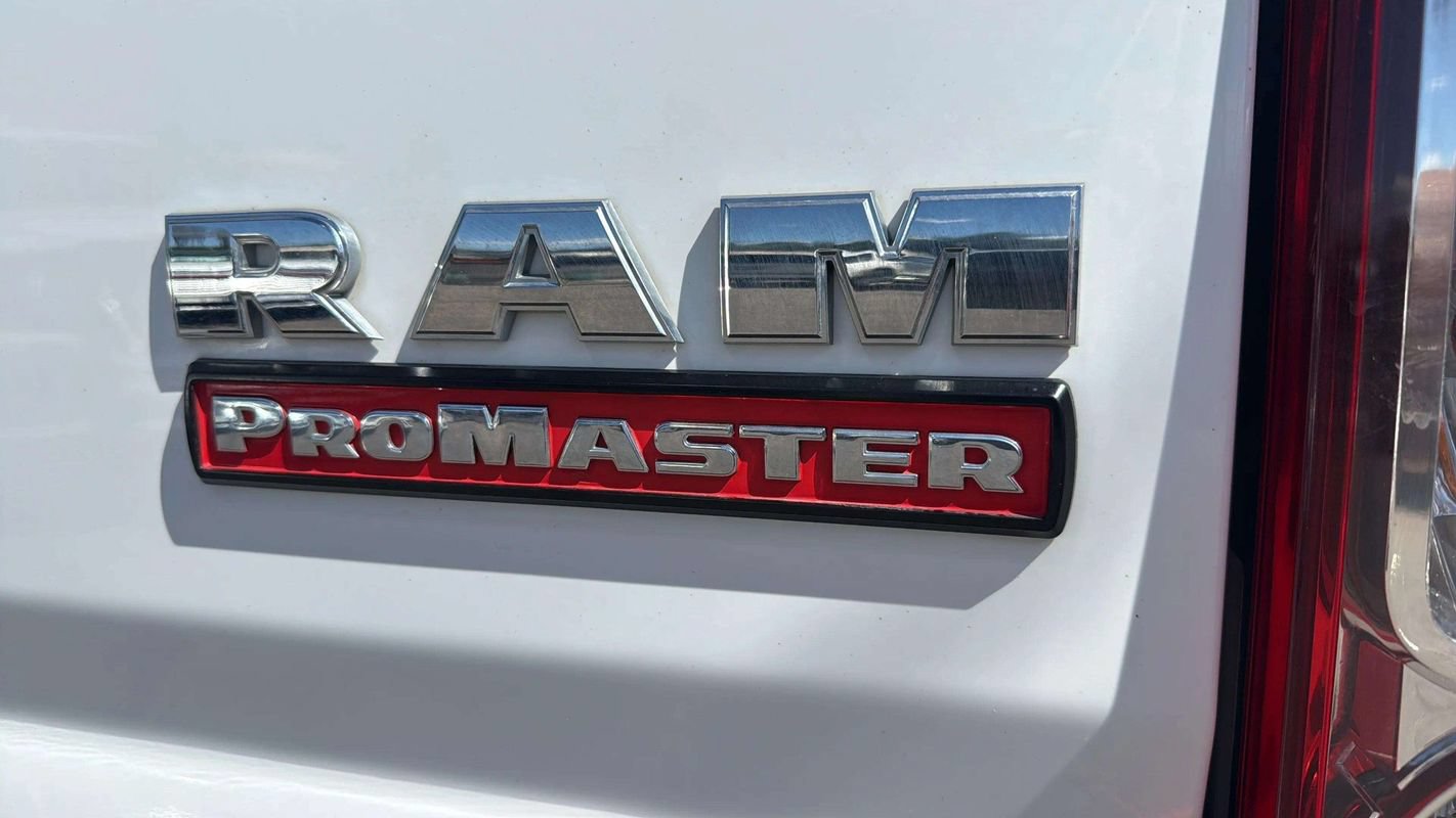 Used 2018 RAM ProMaster 2500 w/ Premium Appearance Group FWD image 16
