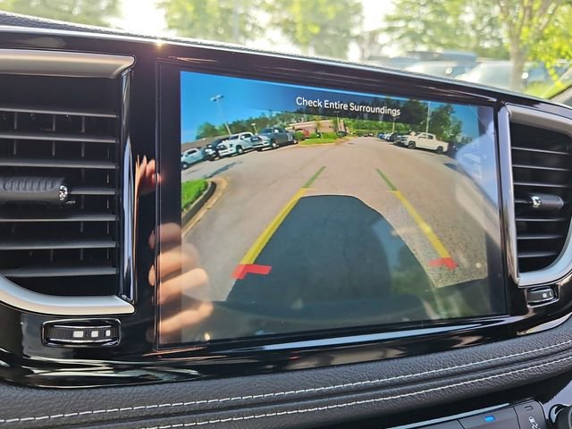 New 2025 Chrysler Pacifica Select image 10