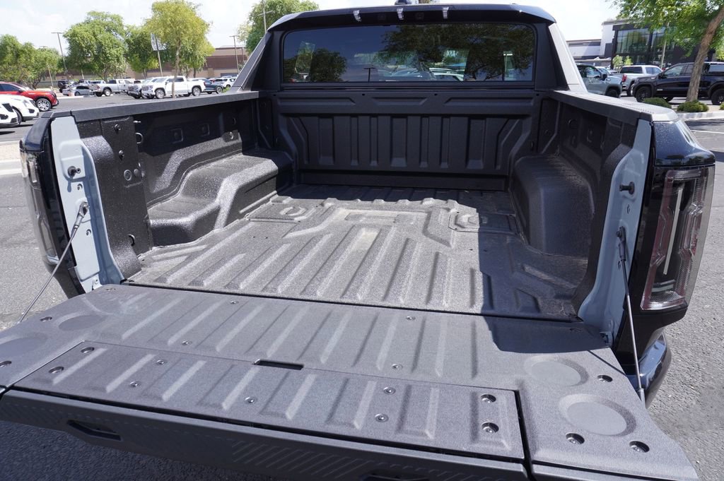 New 2026 GMC Hummer EV 4x4 Crew Cab image 8