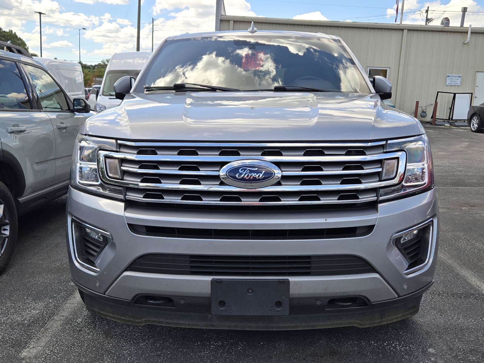 Used 2021 Ford Expedition Limited AWD/4WD image 2